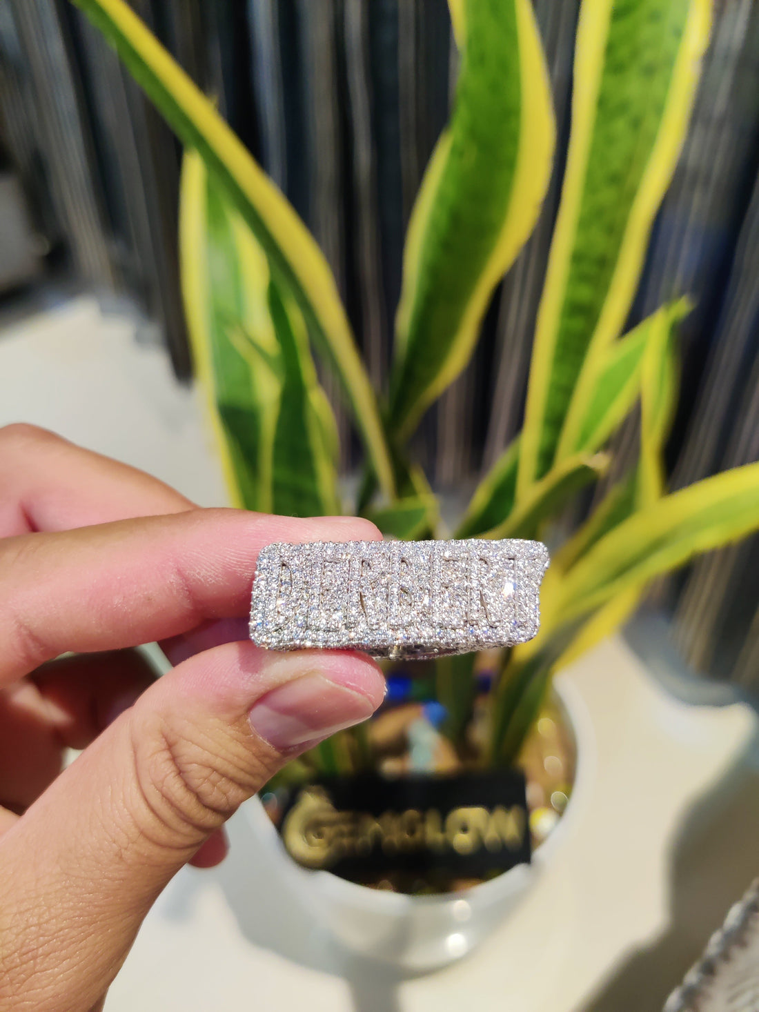 DERBERT Bold Statement Ring: Street Style Shine