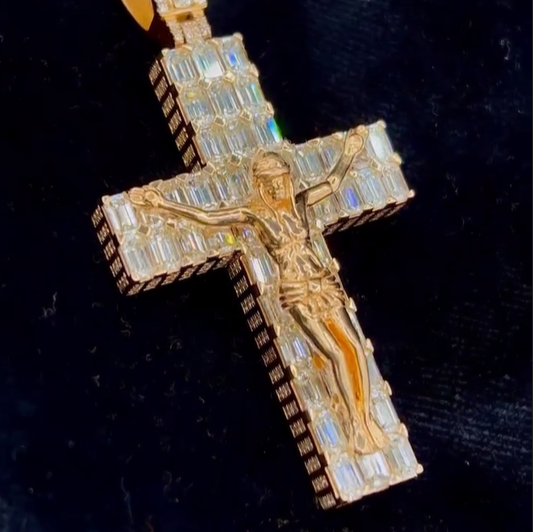 Jesus Cross Pendant in Silver with Diamonds