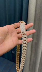 20mm VVS Moissanite Cuban Link Chain