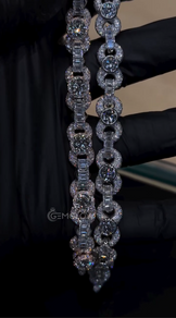 VVS Round Cut Iced Out Cuban Link Necklace