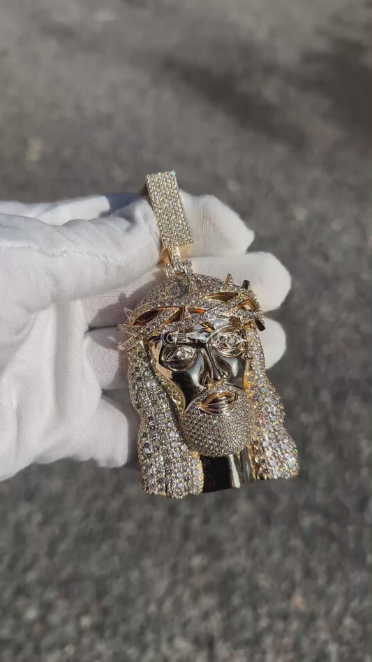 Iced Out Jesus Face Pendant with Round Diamond